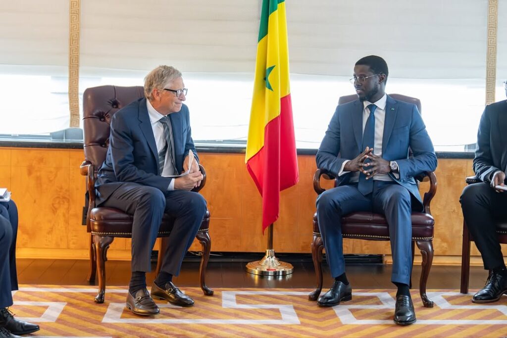 Le President de la Republique Bassirou Diomaye Faye a recu aujourdhui en audience M. Bill Gat 3