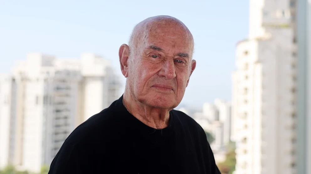 Scandale en Allemagne : un ex-chef du Shin Bet aurait impliqué dans le kidnapping d'enfants 2 Yaakov Peri