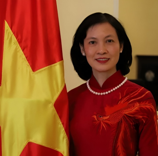 Le Roi Mohammed VI reçoit 15 nouveaux ambassadeurs étrangers à Rabat 14 Le kim Quy