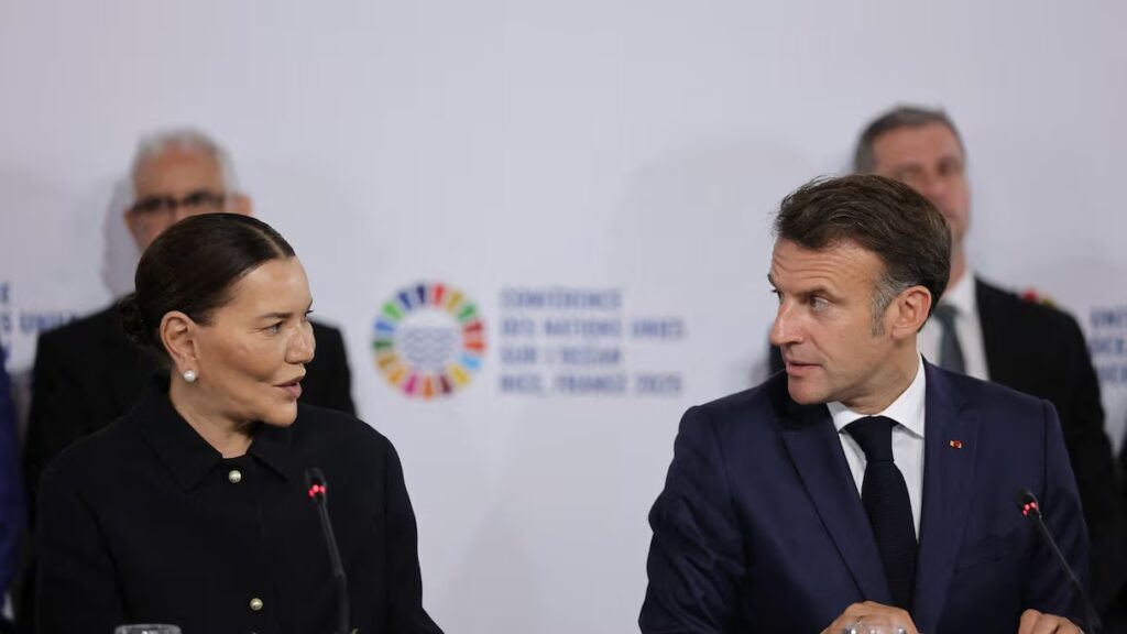 Lalla Hasnaa, émissaire royale à Nice : images et moments forts de l’UNOC 2025 6 Lalla Hasnaa Macron Unoc