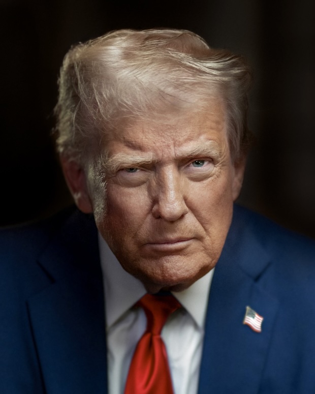 La Maison Blanche dévoile un nouveau portrait officiel de Donald Trump 2 Trump 1