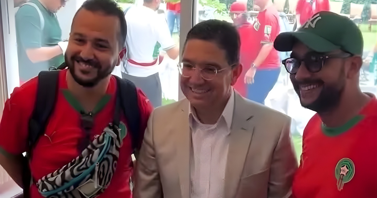 Fouzi Lekjaa et Nasser Bourita à l’Ambassade du Maroc à Santiago avant la grande finale du Mondial U20