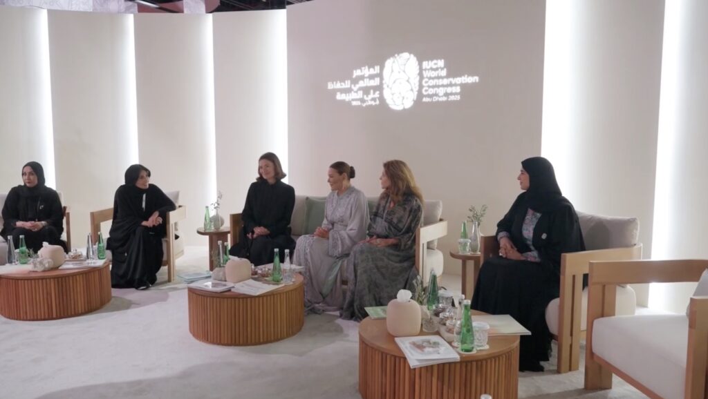 Lalla Hasnaa à Abou Dhabi : la grâce du geste, la noblesse du message 4 Lalla Hasnaa EAU 2