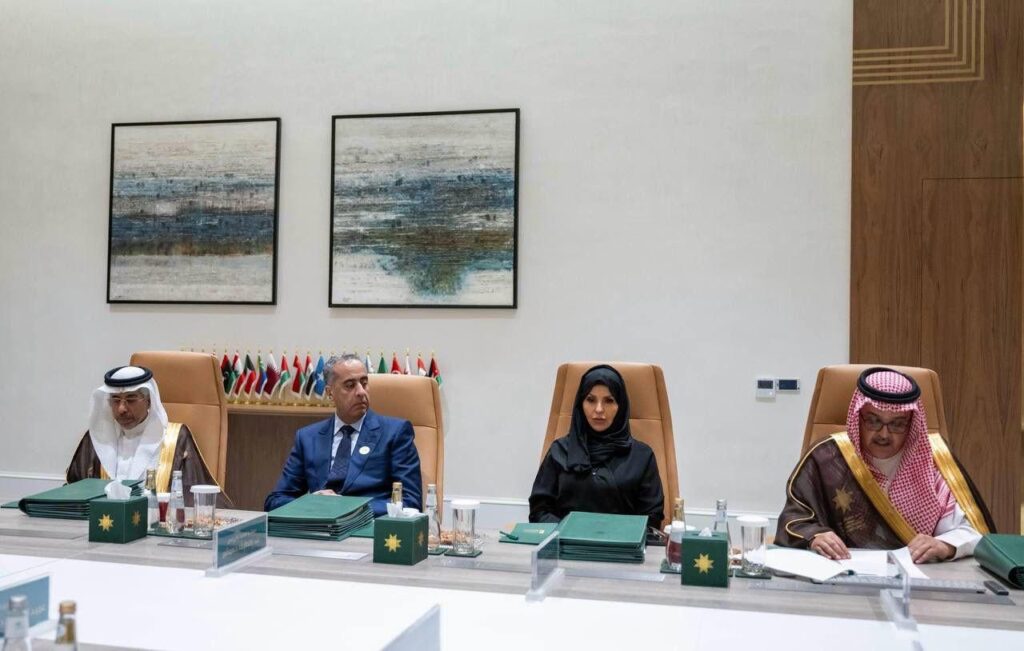 Renouvellement du mandat de M. Abdellatif Hammouchi au sein du Conseil supérieur de l’Université Naif arabe des sciences de la sécurité 2 Hammouchi Naif University 2