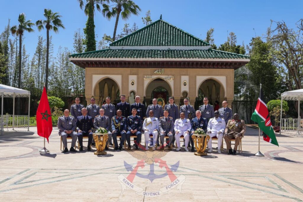 Coopération militaire : le Maroc et le Kenya examinent un accord de défense et renforcent leurs échanges 12 FAR Charles Muriu Kahariri 12