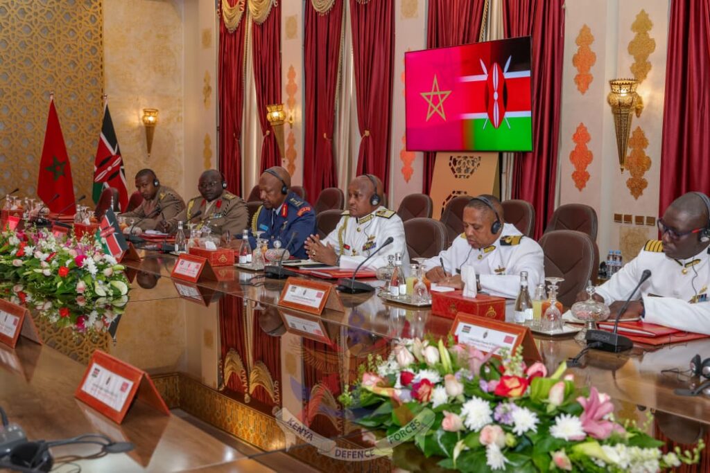 Coopération militaire : le Maroc et le Kenya examinent un accord de défense et renforcent leurs échanges 9 FAR Charles Muriu Kahariri 9