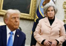 « Elle peut effacer un pays d’un coup de fil » : Trump défend sa DirCab accusée d’avoir travaillé pour Israël