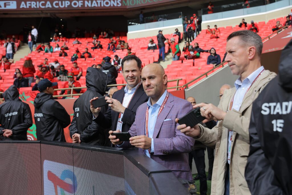 Le Maroc intègre la task force de la Maison Blanche pour la Coupe du monde 2026 7 La DGSN reçoit une délégation du FBI pour examiner les dispositifs de sécurité de la Coupe d'Afrique