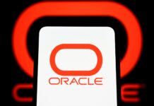 Oracle supprime jusqu’à 30 000 postes pour accélérer son virage vers l’intelligence artificielle