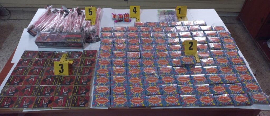À l’approche d’Achoura, saisie de plus de 36 000 pétards et feux d’artifice dans plusieurs villes 1 DGSN Petards 1