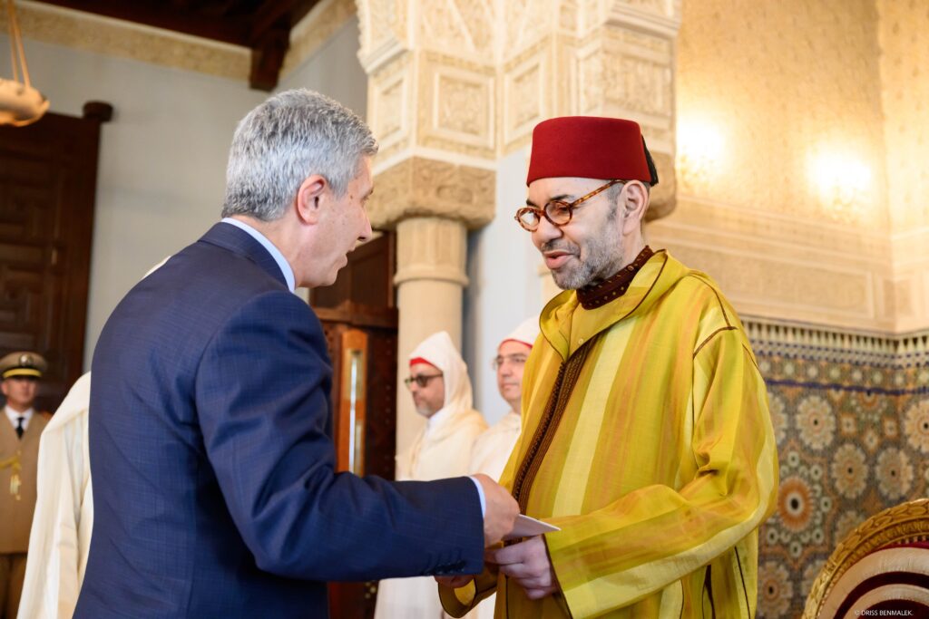 Le Roi Mohammed VI reçoit le nouvel ambassadeur français Philippe Lalliot aux côtés de ses homologues américain et européen et neuf autres ambassadeurs 8 Mohammed VI Luis Faro Ramos