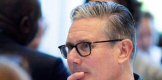 Royaume-Uni : Keir Starmer sous forte pression après la victoire d’Andy Burnham, son rival au sein du Labour