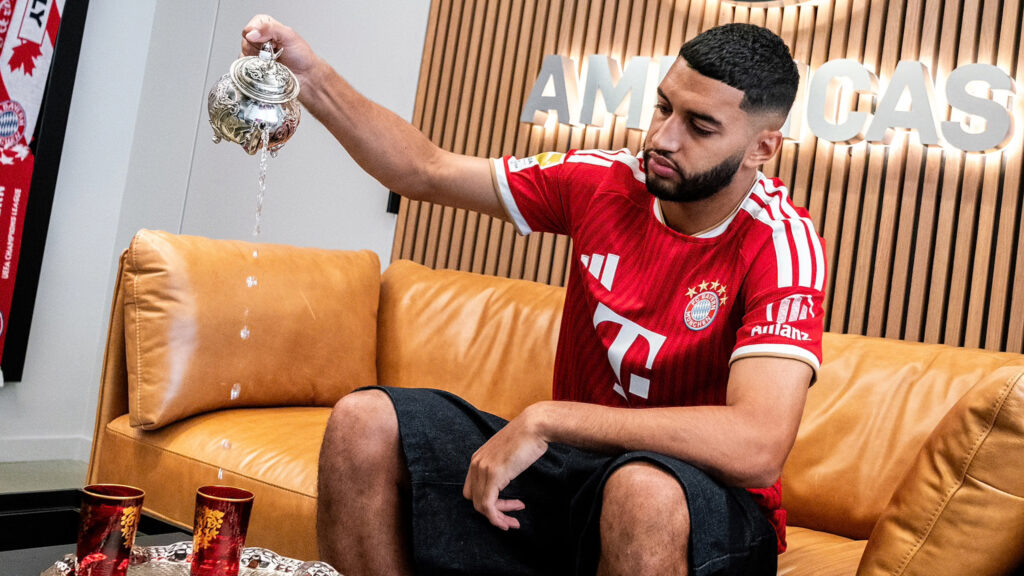 06 transfer ismael saibari fcbayern 260701 fcb.jpg