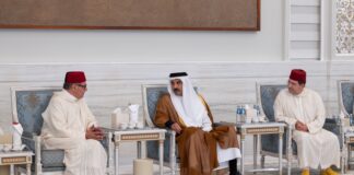 Aziz Akhannouch représente SM le Roi à Doha pour présenter les condoléances après le décès de Cheikh Hamad Bin Khalifa Al-Thani