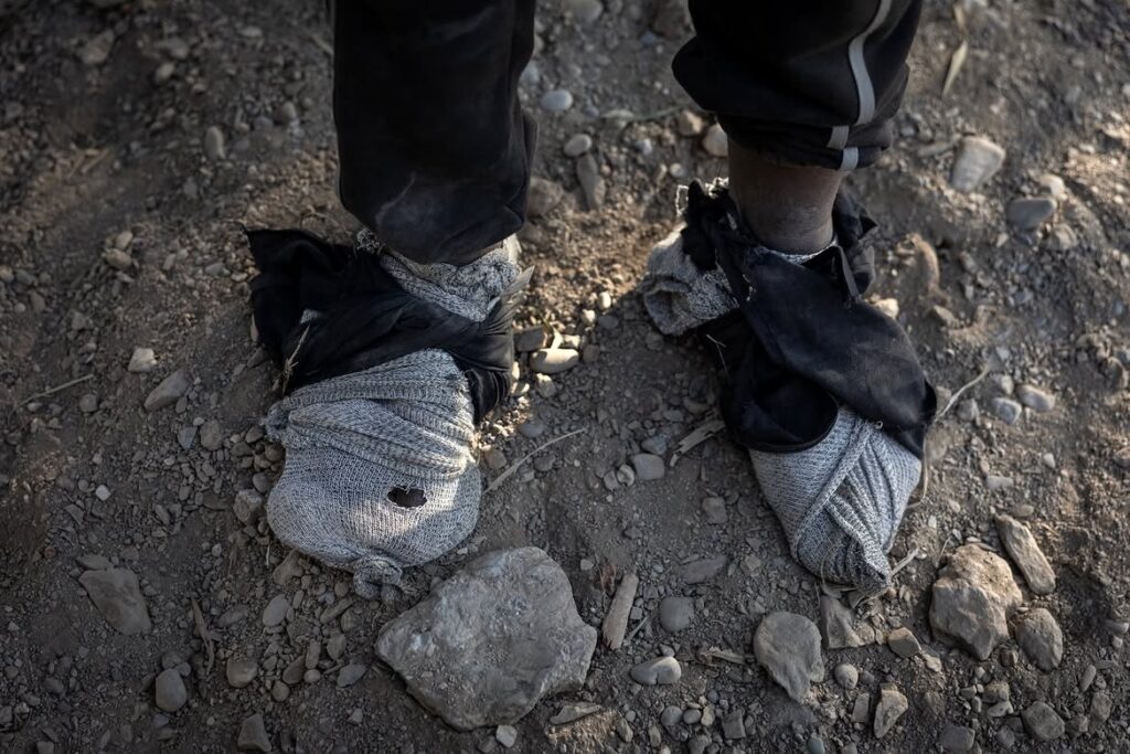Sebta : deux ONG internationales dénoncent des conditions « inhumaines » et des retours forcés vers le Maroc 3 Over the last five days up to 60000 Africans surged from Morocco into the Spanish territory of 13