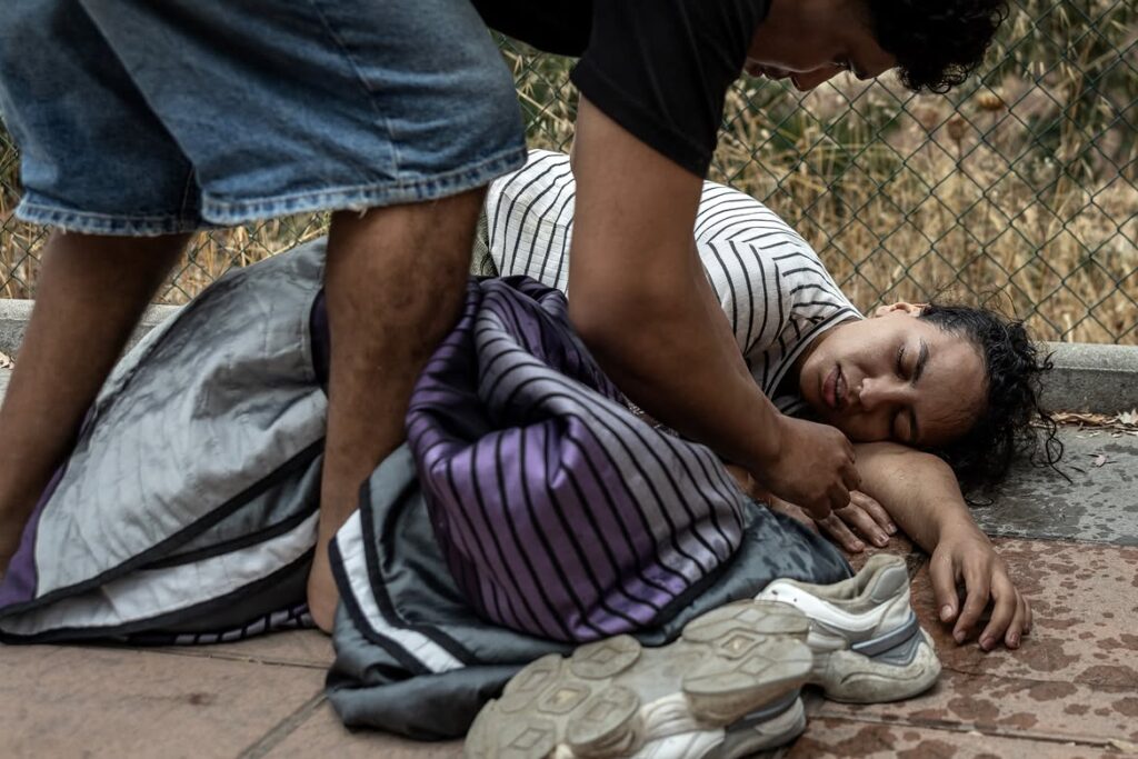 Sebta : deux ONG internationales dénoncent des conditions « inhumaines » et des retours forcés vers le Maroc 9 Over the last five days up to 60000 Africans surged from Morocco into the Spanish territory of 4