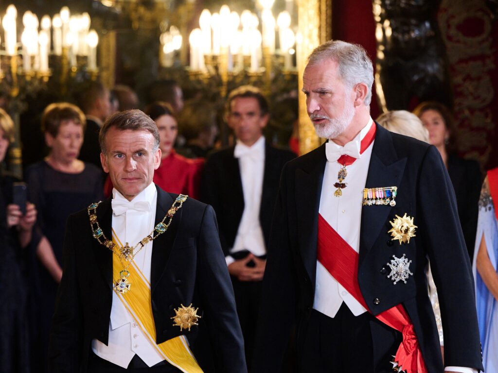 migration 19 Sebta : devant Macron, Felipe VI dénonce une « intrusion massive » et réclame l’appui de l’UE