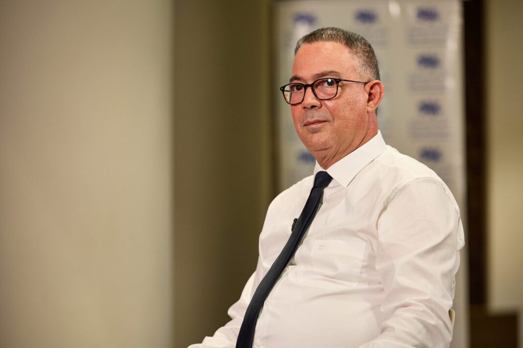 Fouzi Lekjaâ, le président de la Fédération royale marocaine de football (FRMF), au complexe Mohammed VI à Salé, le 1er septembre 2026. © MYMA pour JA