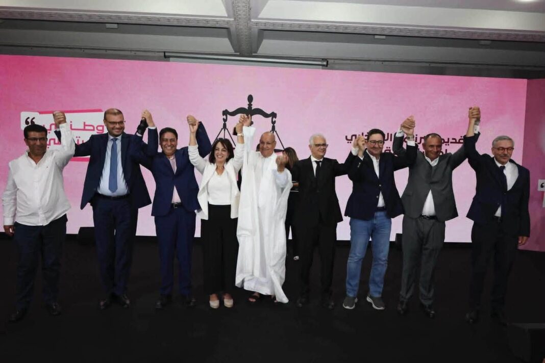 Quand Nizar Baraka faisait applaudir Madiha Khayr, ministre pour deux jours Quand Nizar Baraka faisait applaudir Madiha Khayr, ministre pour deux jours
