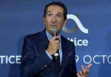 Patrick Drahi dans la tourmente : ses créanciers américains l’attaquent pour des transferts frauduleux présumés, 26 milliards de dollars de dette en jeu
