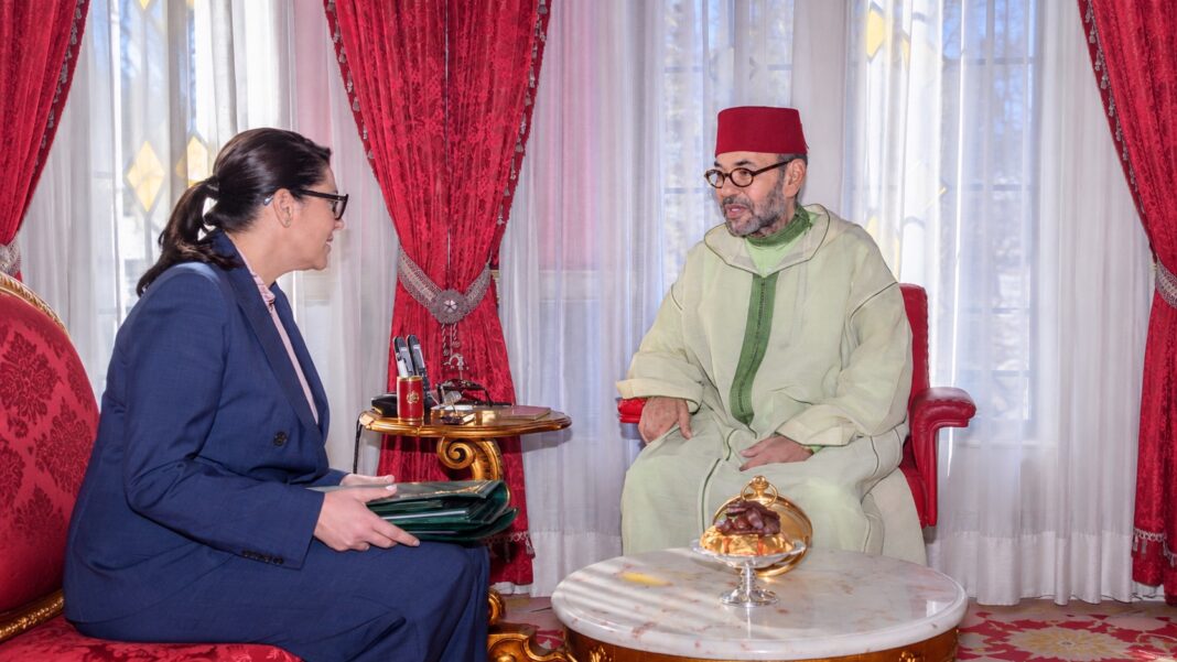 Le Roi Mohammed VI reçoit Fatima Ezzahra El Mansouri et appelle à une mobilisation générale pour la prochaine étape Le Roi Mohammed VI reçoit Fatima Ezzahra El Mansouri et appelle à une mobilisation générale pour la prochaine étape