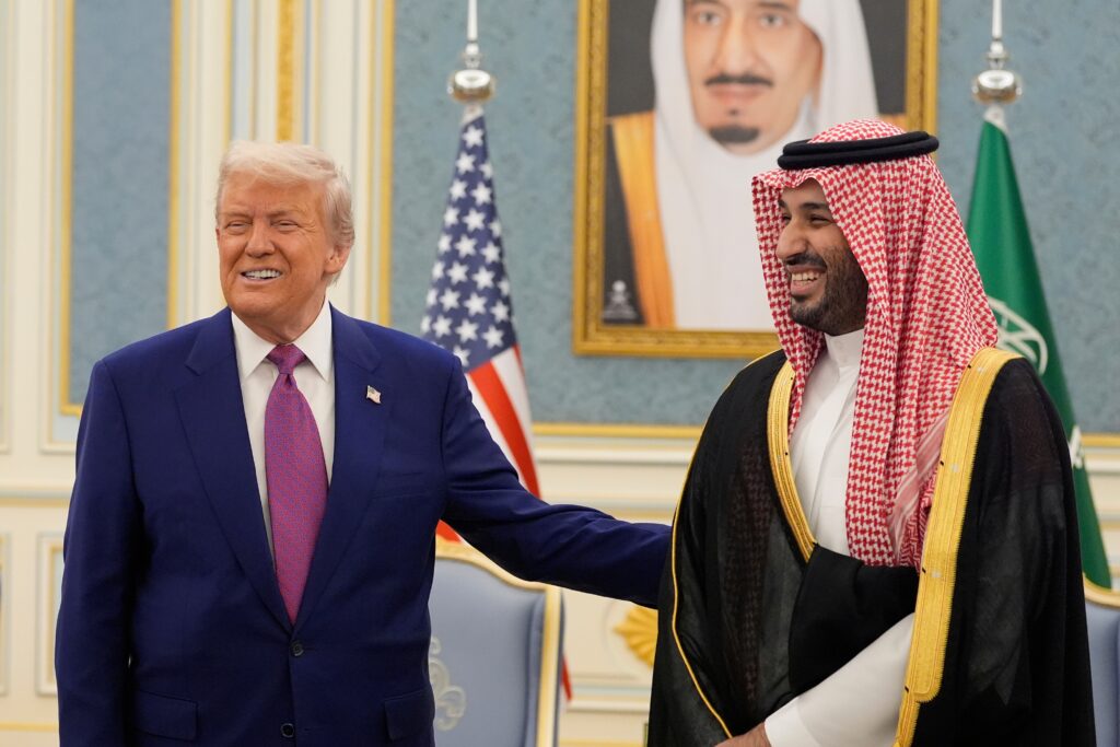Trump envisage une intervention américaine contre les Houthis après l’attaque de l’aéroport de Riyad