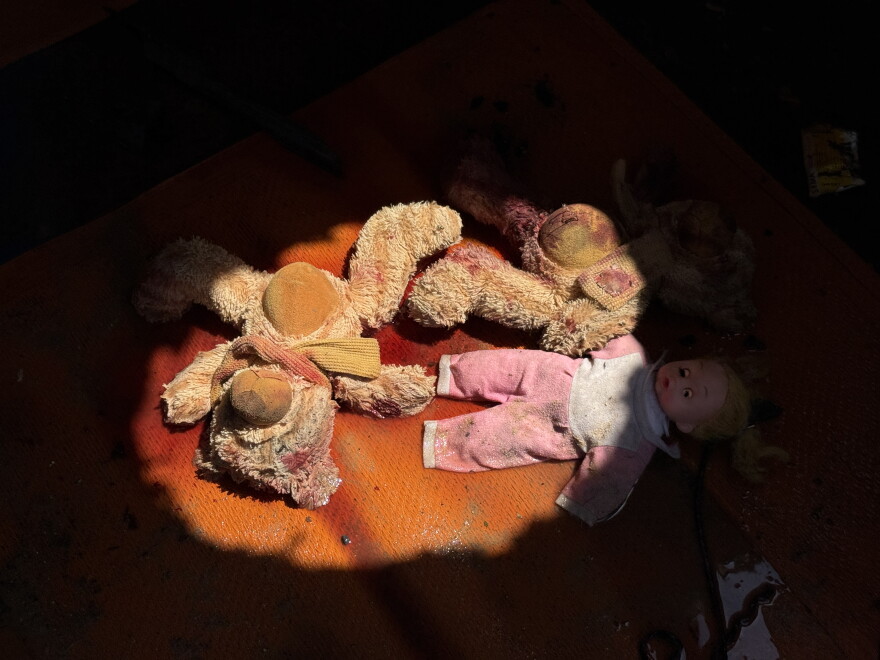 Des jouets d’enfants à Gaza-ville après une opération israélienne.