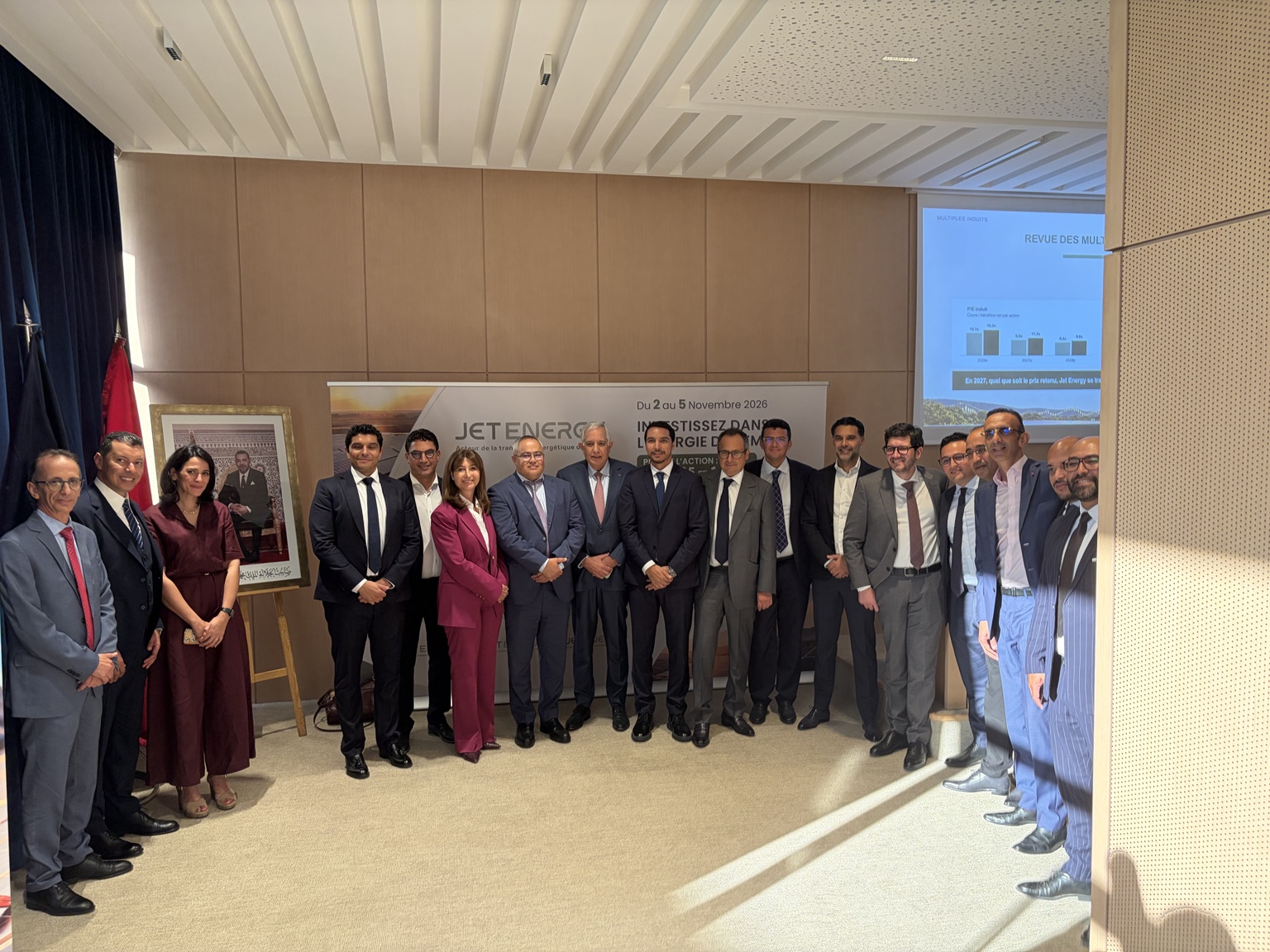 Les cadres et partenaires de Jet Energy réunis pour la photo de groupe à l’issue de la conférence de presse du 22 octobre 2026 à la Bourse de Casablanca.